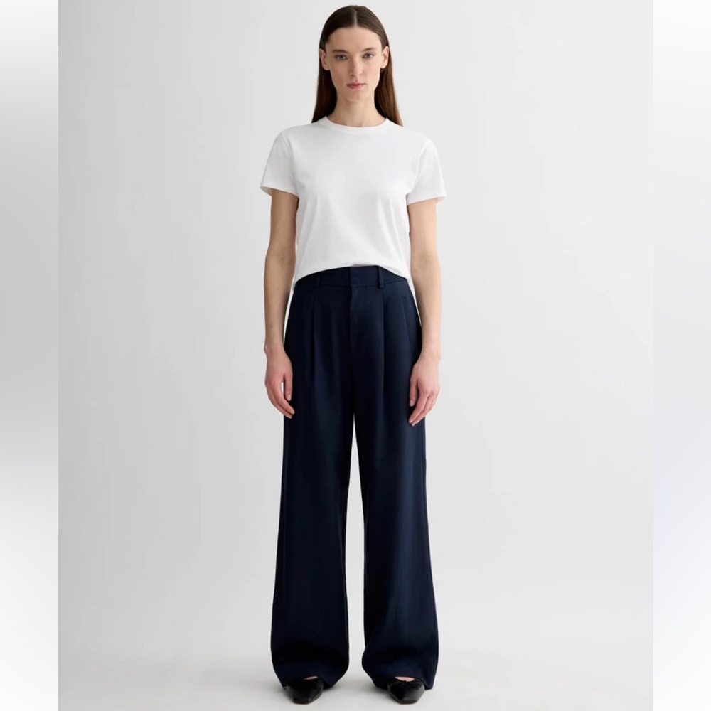 Everlane The Way-High Drape Pant In Navy Blue Size 4R Pleated Trouser